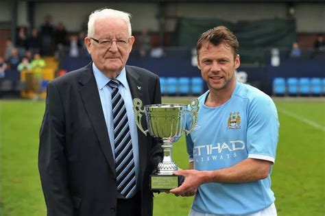 Tributes after death of Man City honorary president Tudor Thomas